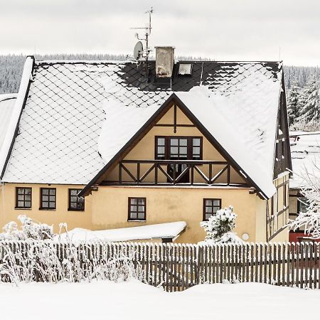 Chalupa Hrazdenka V Krusnych Horach Horni Blatna Exterior photo